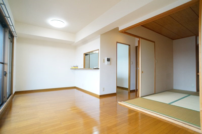 【居間・リビング】 | ファミールハイツ京都伏見ステージⅡ