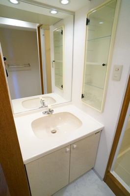 【独立洗面台】 | ファミールハイツ京都伏見ステージⅡ