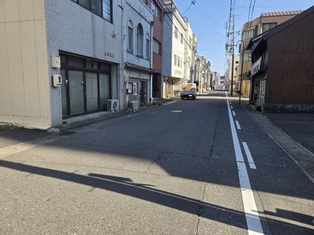 安良田町の周辺