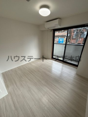 【居間・リビング】 | メビウス難波WESTレジデンス 仲介手数料無料