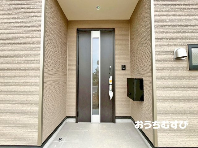 守山区中志段味（全13棟）の玄関