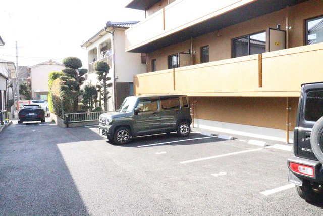 ＫＡＮＯＮ９の駐車場