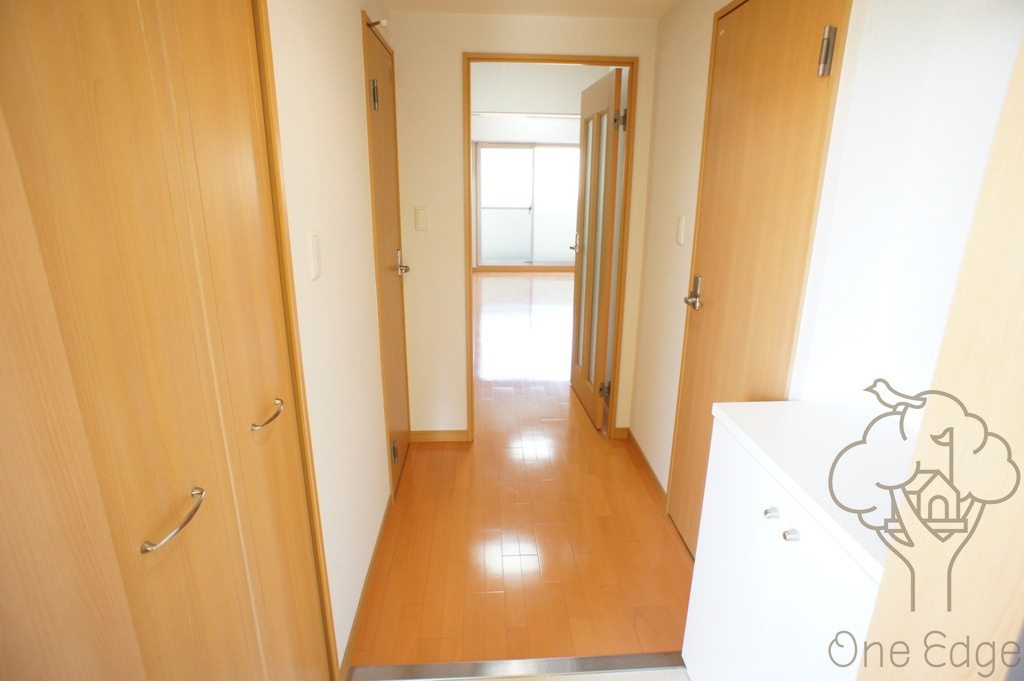 ONE ROOF FLAT TENJINBASHIの玄関
