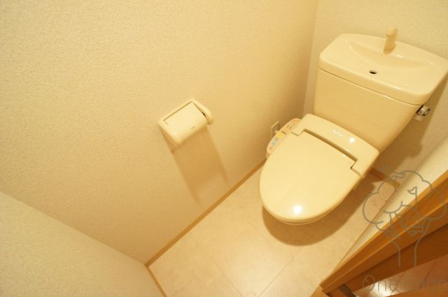 ONE ROOF FLAT TENJINBASHIのトイレ