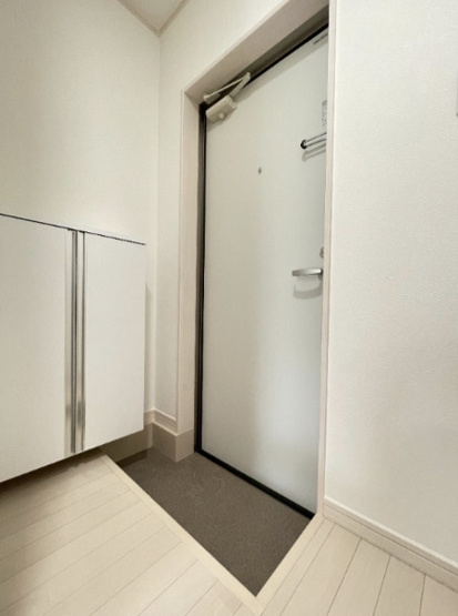 【玄関】 | インフィニティ ハイツ