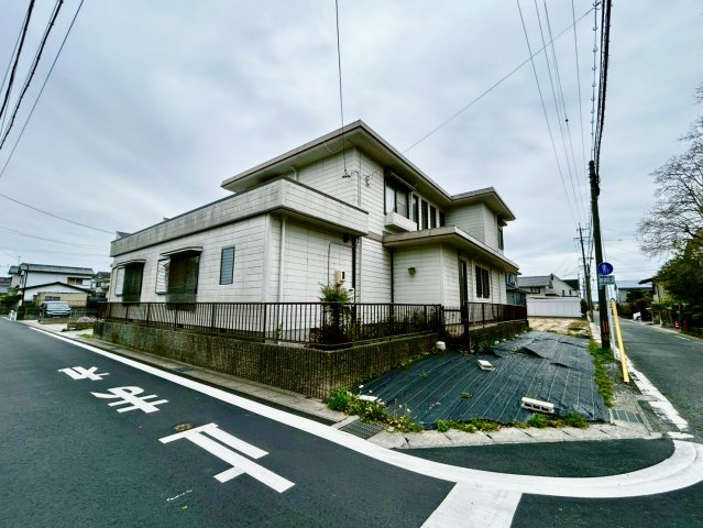 売地　豊橋市馬見塚町222番1の前面道路含む現地写真