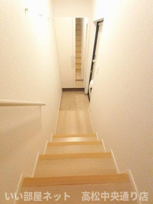 【玄関】 | エスポワールＡ