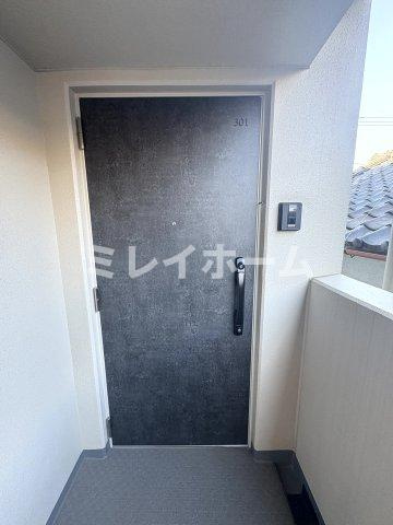 ウェルスクエアイズム蒲田SOUTHの玄関