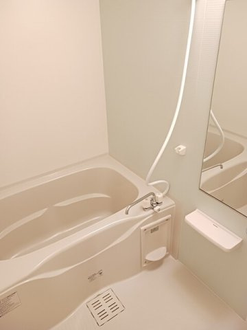 メゾンド・スカイの浴室|日々の疲れを癒すお風呂付です