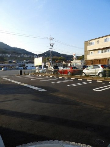 コンテⅢ　祇園の駐車場|駐車スペースもあります