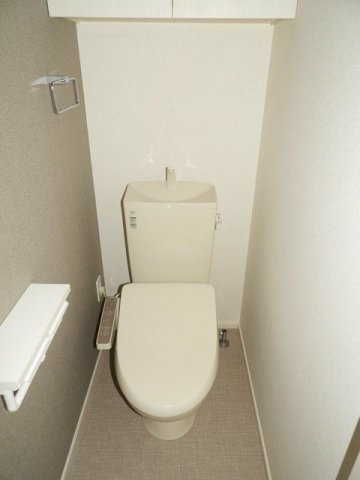 コンテⅢ　祇園のトイレ|清潔感のあるトイレです