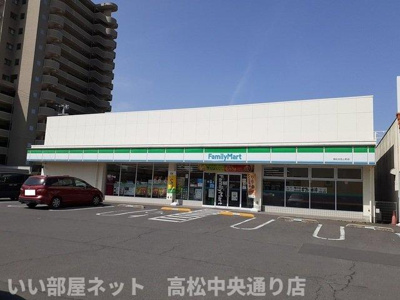 【周辺】 | プレッソ太田Ⅳ | ファミリーマート　太田上町店様まで500m