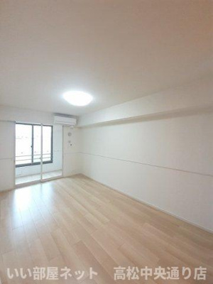 【居間・リビング】 | プレッソ太田Ⅳ