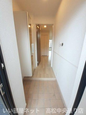 【玄関】 | プレッソ太田Ⅳ