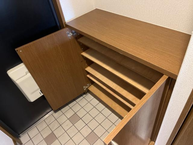 ロイヤルタムラひまわり館の収納|下駄箱