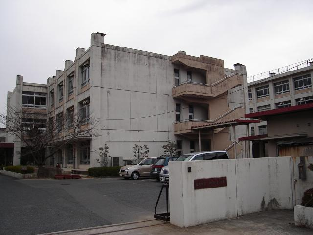 ロイヤルタムラひまわり館の周辺|市立伴東小学校まで640ｍ