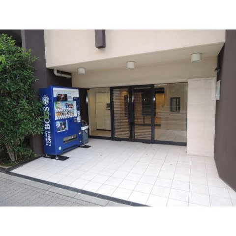 シエル白山A館のエントランス