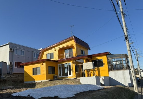 北見市柏陽町５５７番地１２９　地下１階付２階建 中古売家