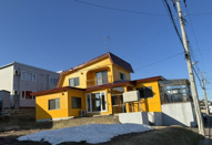 北見市柏陽町５５７番地１２９　地下１階付２階建 中古売家の画像