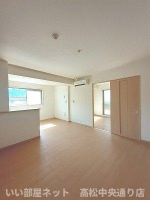 【居間・リビング】 | ディアコート　木太