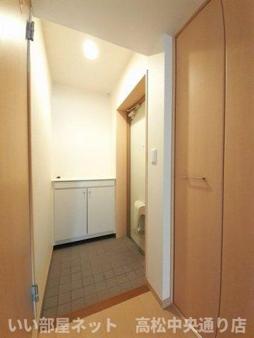 【玄関】 | ディアコート　木太