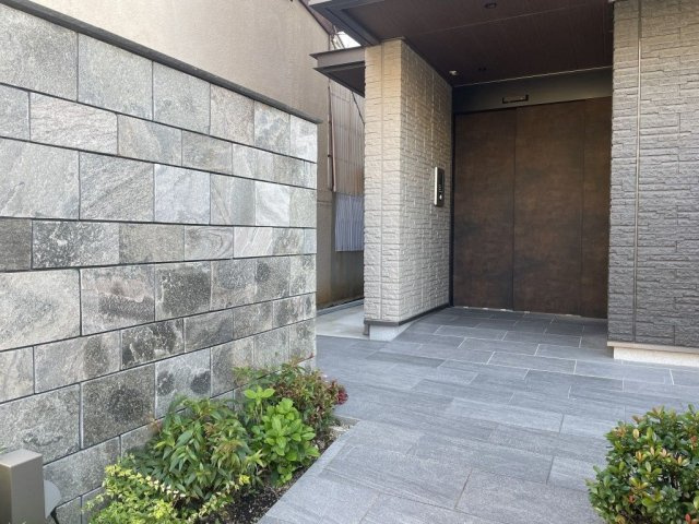 AZURE天道町(アジュアテンドウチョウ)のエントランス