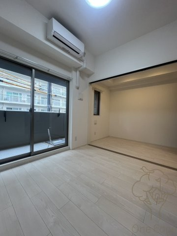 LiveCasa天満橋の居間・リビング