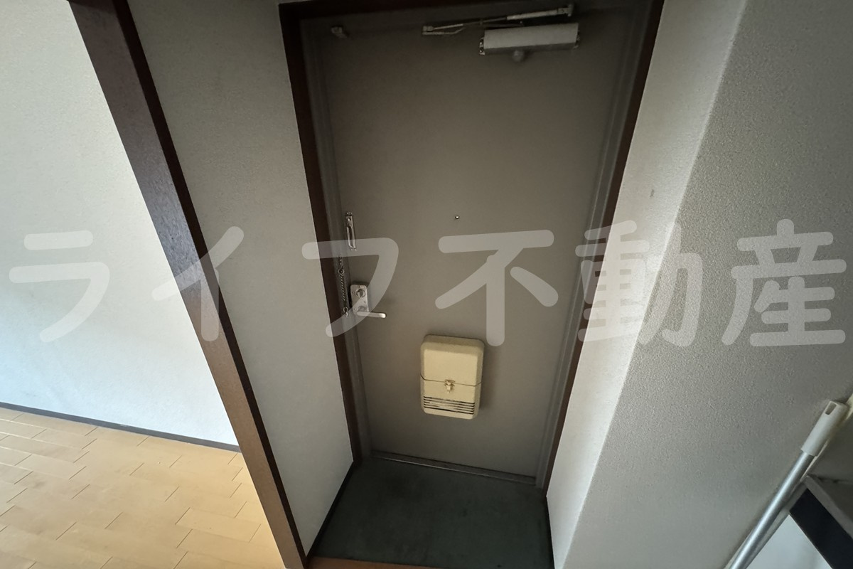 CASA八戸ノ里の玄関|落ち着いた玄関です