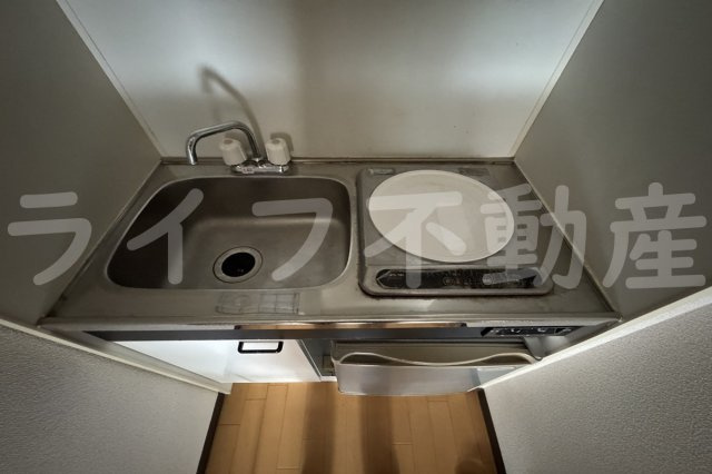 CASA八戸ノ里のキッチン|コンパクトなキッチンで掃除もラクラク