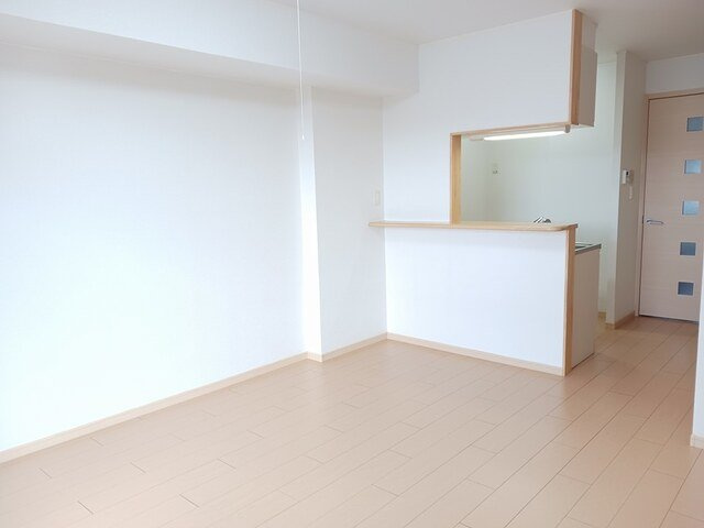 カーサ・セレーノＢの居間・リビング