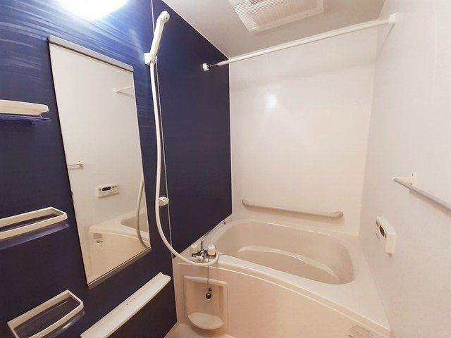 カーサ・セレーノＢの浴室