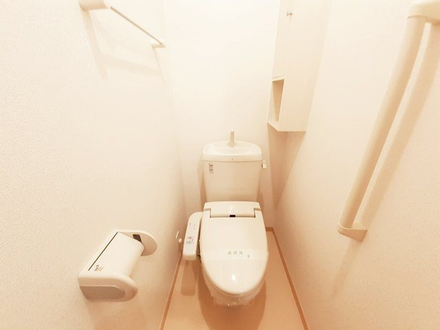 カーサ・セレーノＢのトイレ