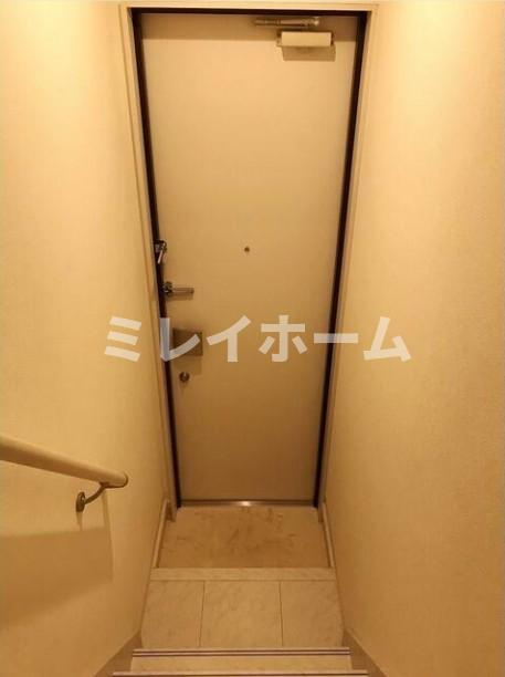 ウェルスクエア中馬込の玄関