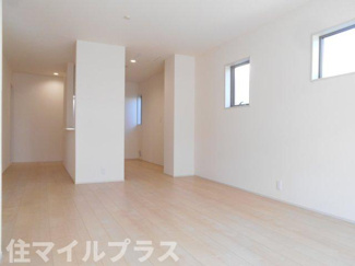 【居間・リビング】 | 郡山市亀田2丁目新築一戸建て3棟 | リビングです