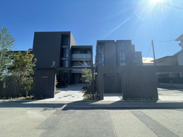 アノイエ　東棟の駐車場