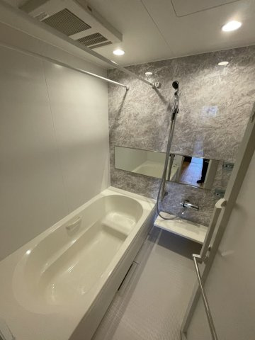 アノイエ　東棟の浴室