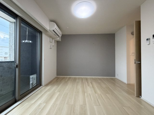 【洋室】 | NISHIKAWA