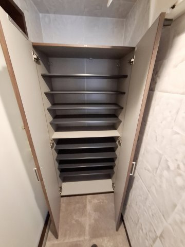 グラントゥール西宮北口の収納