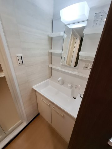 グラントゥール西宮北口の洗面所