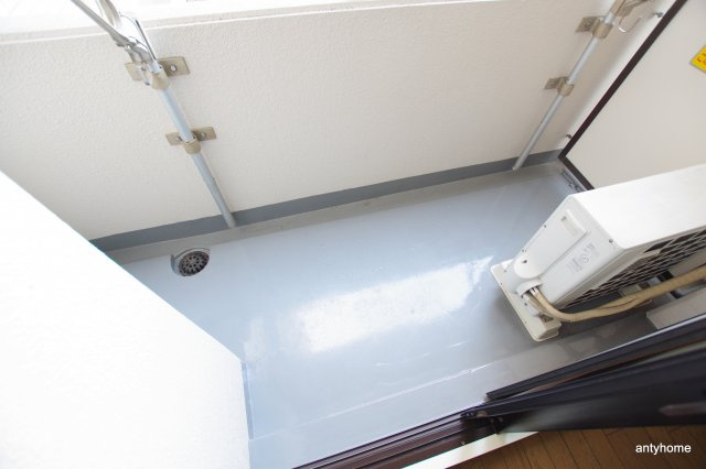 トーカン東淀川キャステール　仲介手数料無料のバルコニー