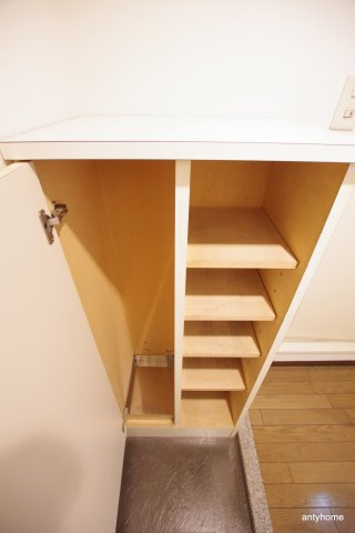 トーカン東淀川キャステール　仲介手数料無料の収納