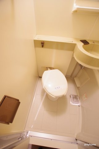 トーカン東淀川キャステール　仲介手数料無料のトイレ