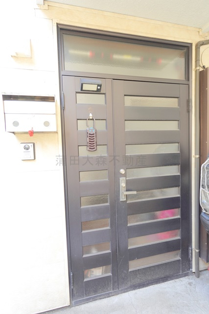 新蒲田戸建の玄関