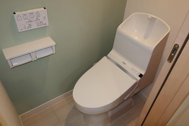 ラプロバンスドゥ五反野壱番館のトイレ