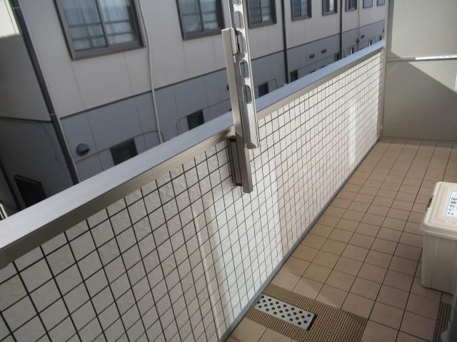 スマートグラン浦和岸町のバルコニー