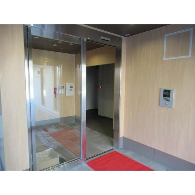 スマートグラン浦和岸町のエントランス