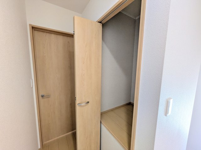 水戸市堀町2086番　新築戸建て　B号棟の収納