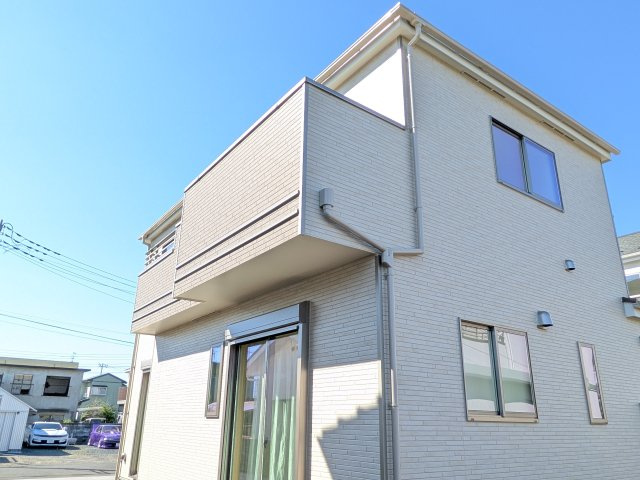 水戸市堀町2086番　新築戸建て　B号棟のバルコニー