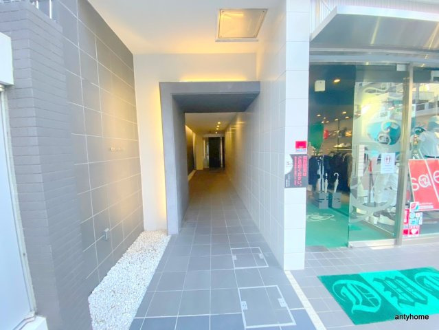 クレオキタホリエ　仲介手数料無料のエントランス