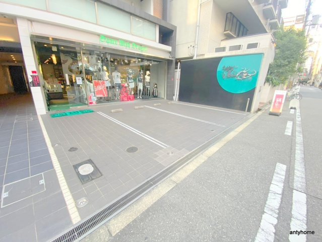 クレオキタホリエ　仲介手数料無料の駐車場